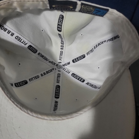 Snapbacks - Picture 11 of 14